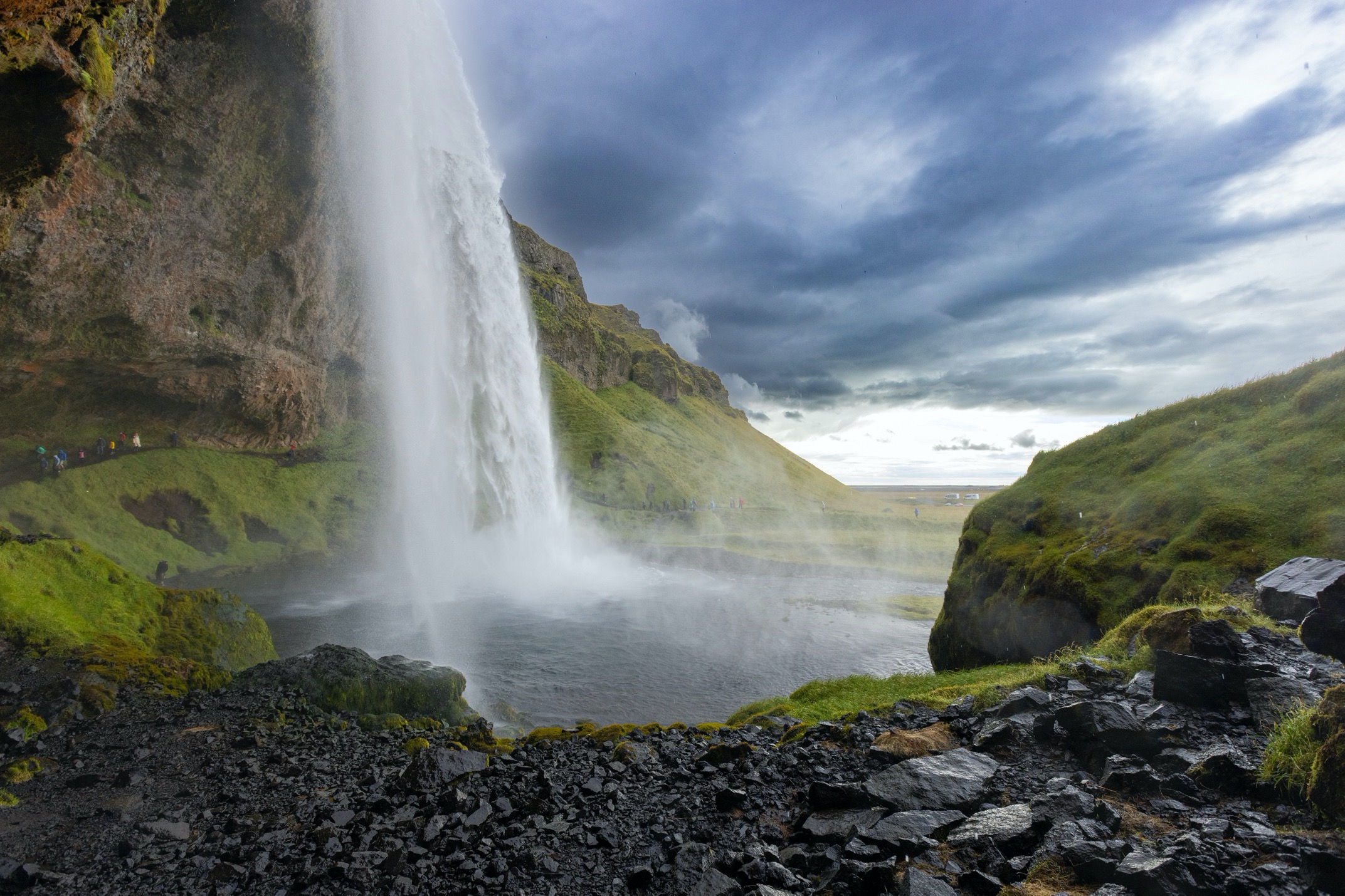a towering seljandsfoss waterfall